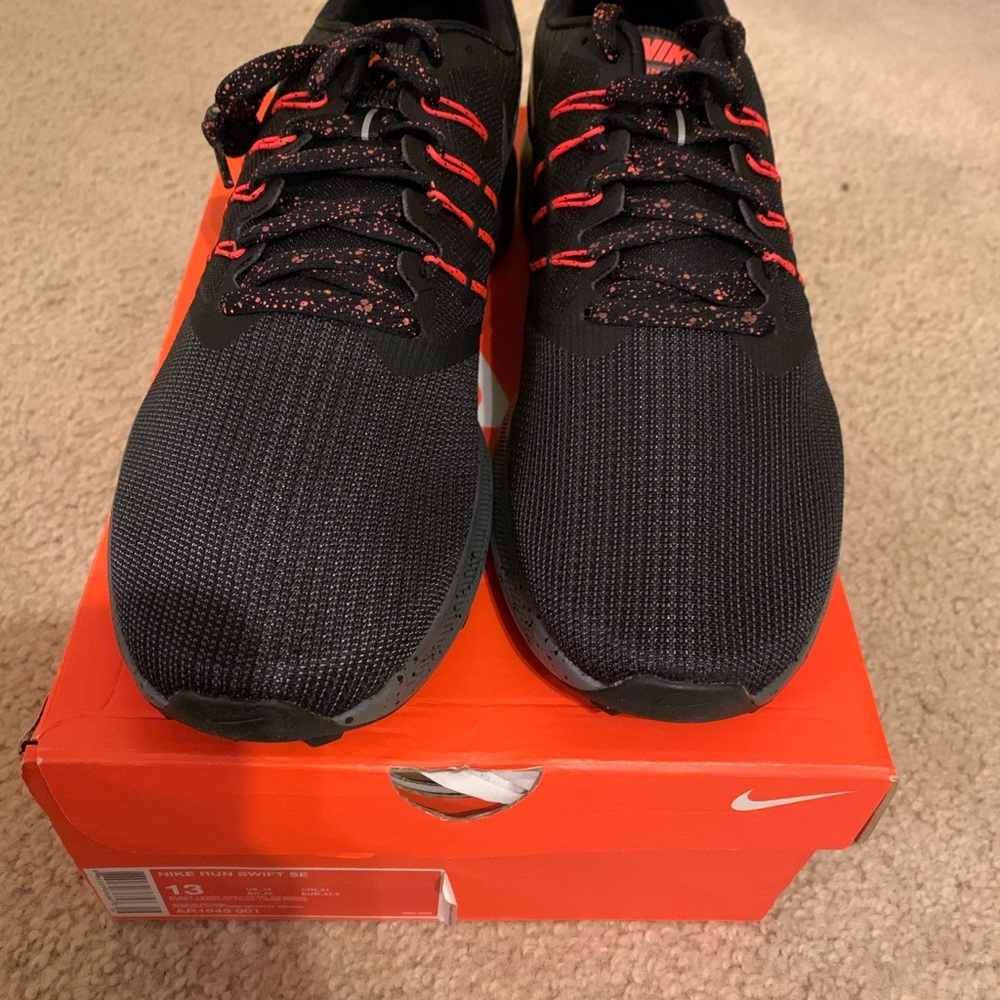 Brand new with box Nike gym shoe
